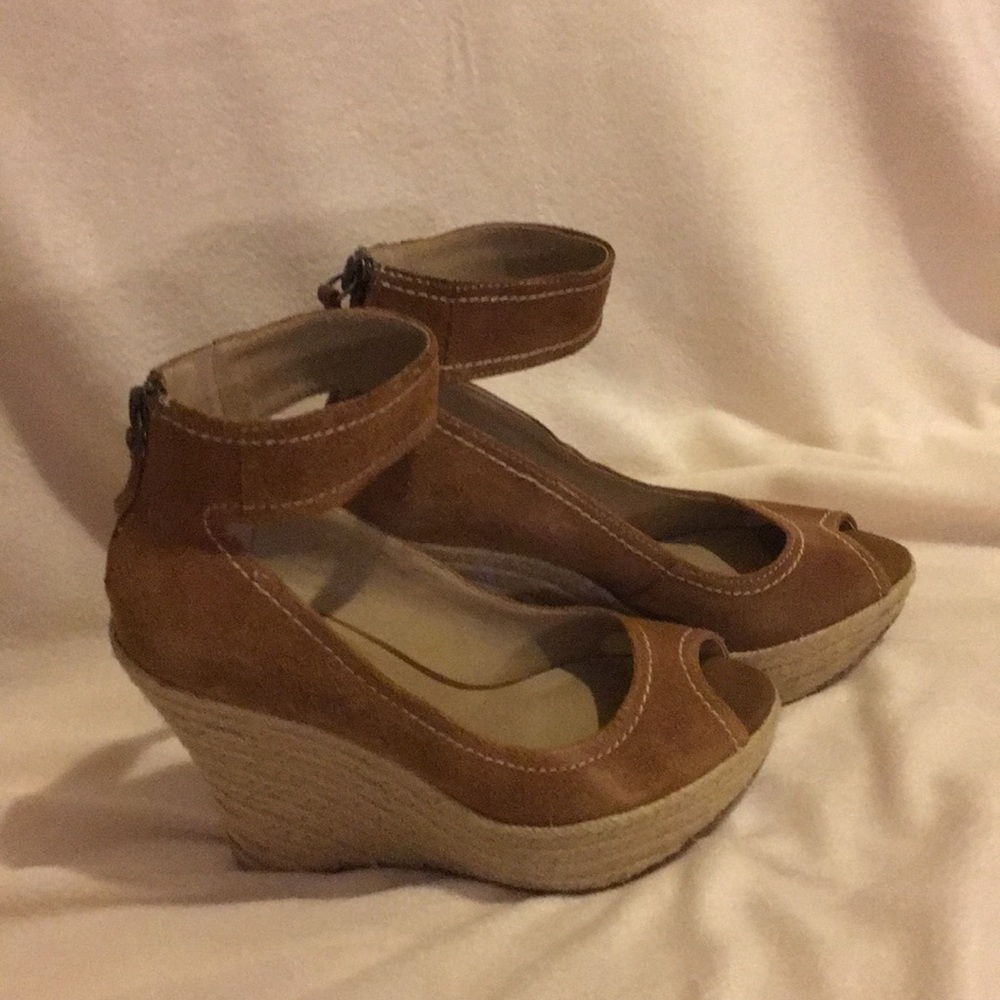 Levity shoes